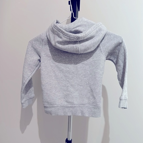 Gap grey heart zipped hoodie (3T) - Picture 2 of 4